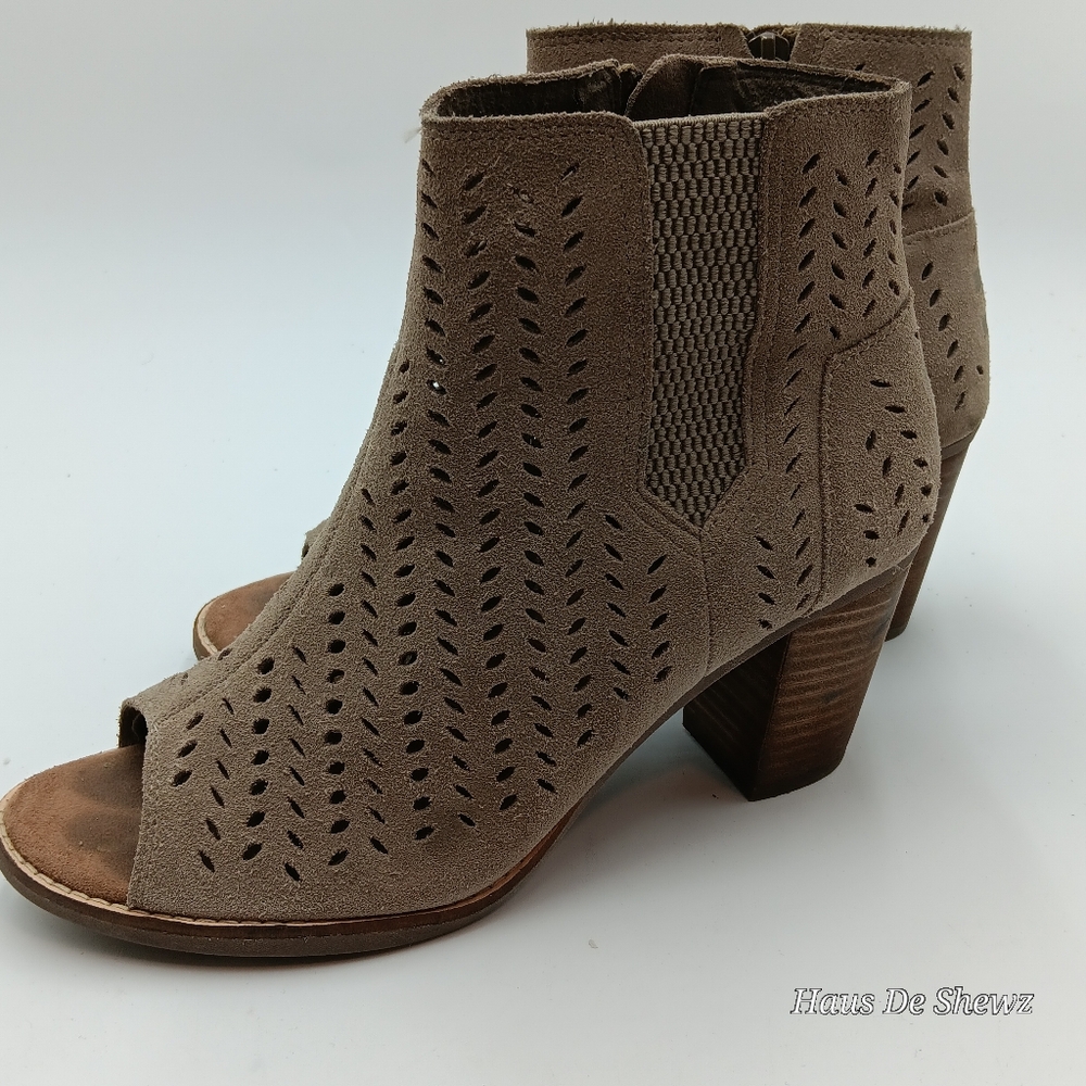 TOMS Majorca Perforated Suede Bootie, Sz 8